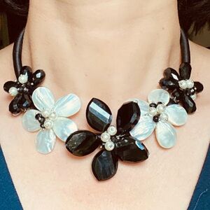 Cultured Mother of Pearl Floral Choker